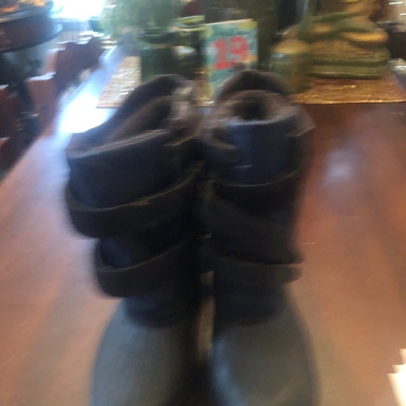 Boys Black Winter Boots. Size 5. Single Mom Breast Cancer Fundraiser. - Picture 2 of 4